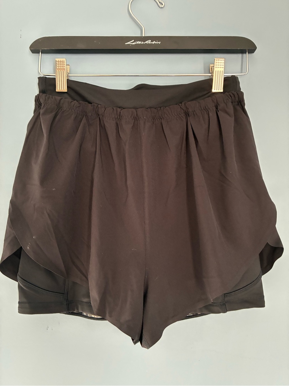 Athleta Black mile marker 2-in-1 short